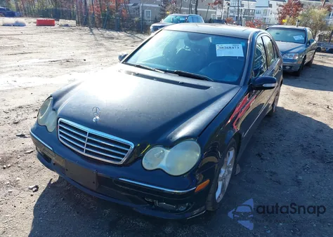 2007 Mercedes-Benz C-Class 2.5L Sport from USA, damaged, VIN WDBRF52HX7F930466
